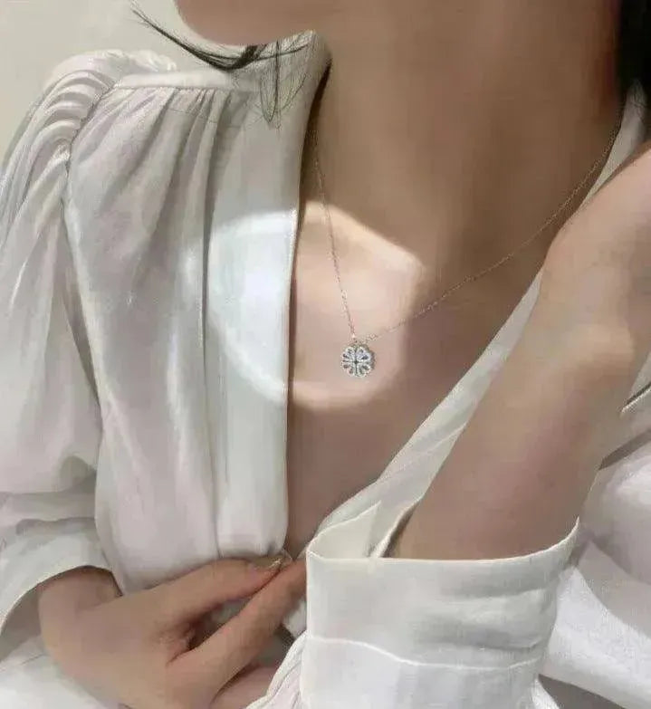 Collier pendentif femme en forme de cœur pliable magnétique rétro en trèfle à quatre feuilles - EX-STOCK CANADA