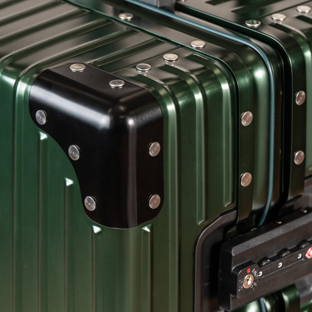 Elite / Aluminum Carry-on EX-STOCK Canada