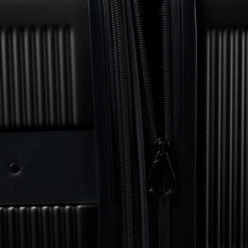 Onyx II / 3-Piece Luggage Set EX-STOCK Canada