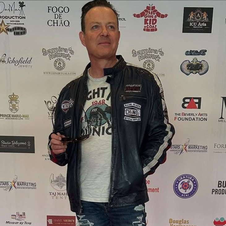 Chaqueta de corredor para hombre con parches y detalles a rayasEX-STOCK Canada