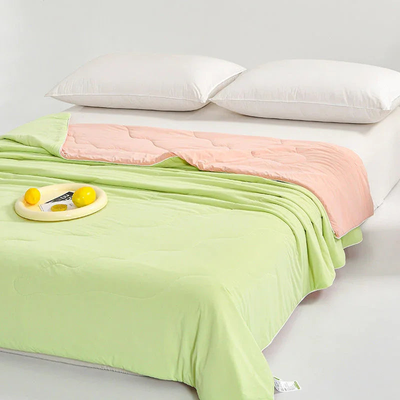 Couette fine lavable été version AB couleur unie sensation fraîcheEX-STOCK Canada