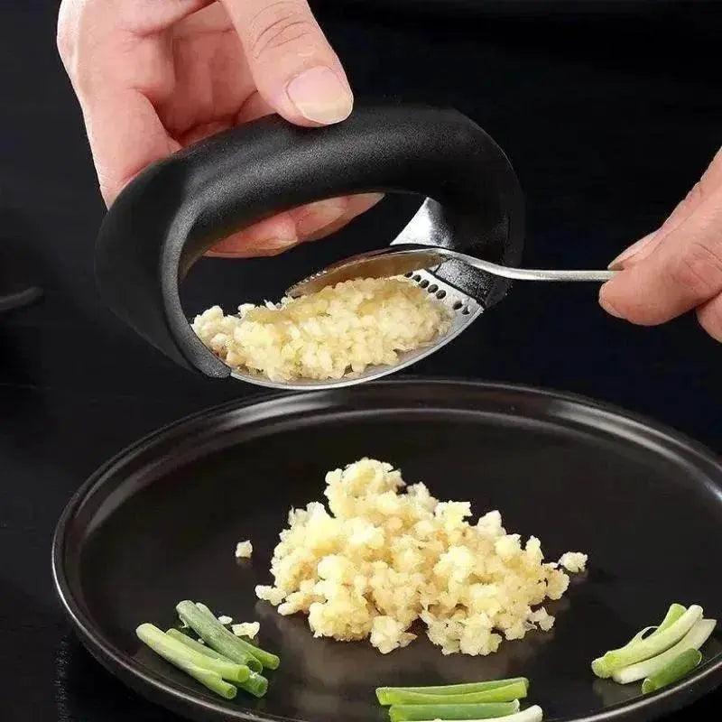 Stainless Steel Garlic Masher Garlic Press Household Manual Curve Fruit Vegetable Tools Kitchen Gadgets - EX-STOCK Canada