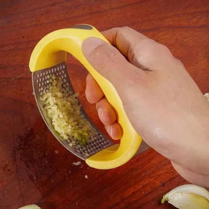 Stainless Steel Garlic Masher Garlic Press Household Manual Curve Fruit Vegetable Tools Kitchen Gadgets - EX-STOCK Canada