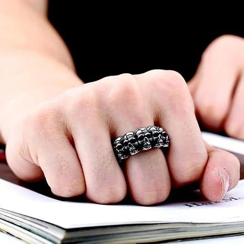 Bague homme en acier inoxydable SteelTime tête de squelette gothique vintage bikerEX-STOCK Canada