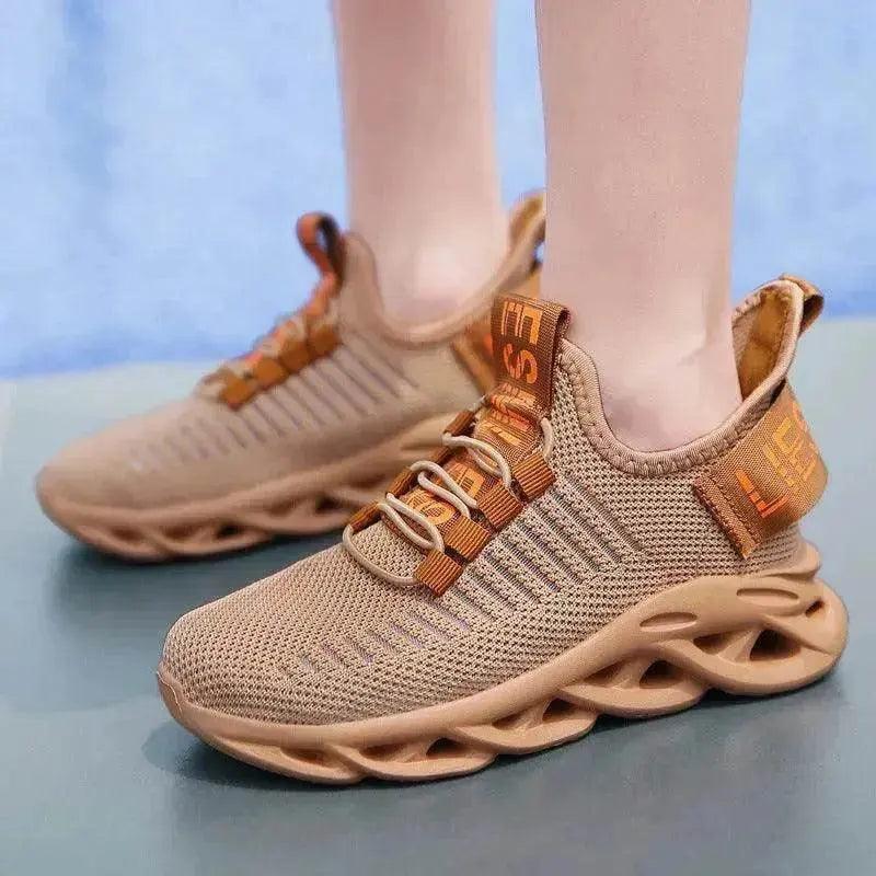 Trendy street kids coconut sneakers - EX-STOCK Canada