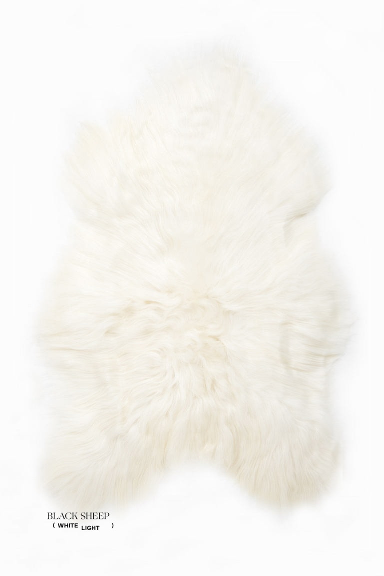 جلد خروف إيسلندي أبيضEX-STOCK Canada