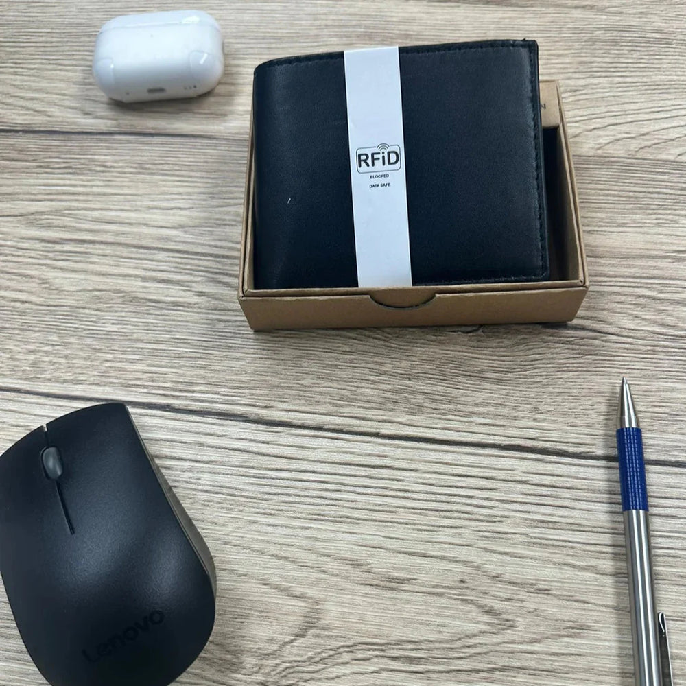 Greenwood Leder Herrenbrieftasche. Oberleder, schlankes Design für 13 KartenEX-STOCK Canada