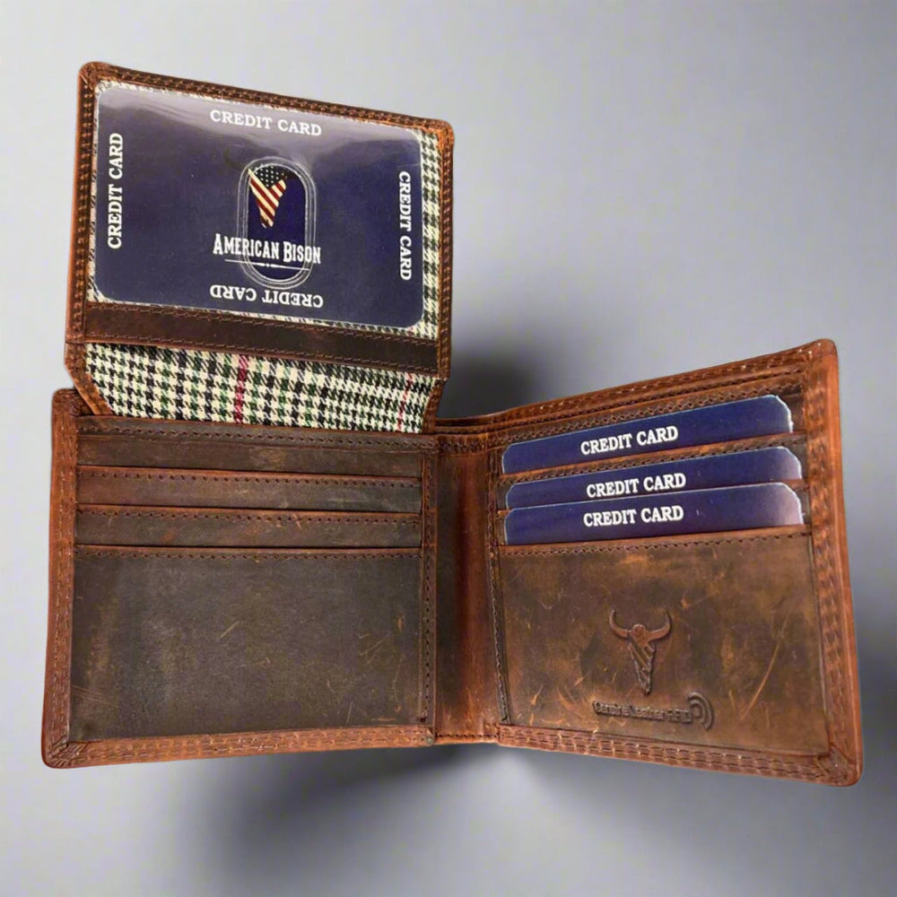 محفظة رجالية ثنائية الطي من جلد البقر بنقش نسرEX-STOCK Canada