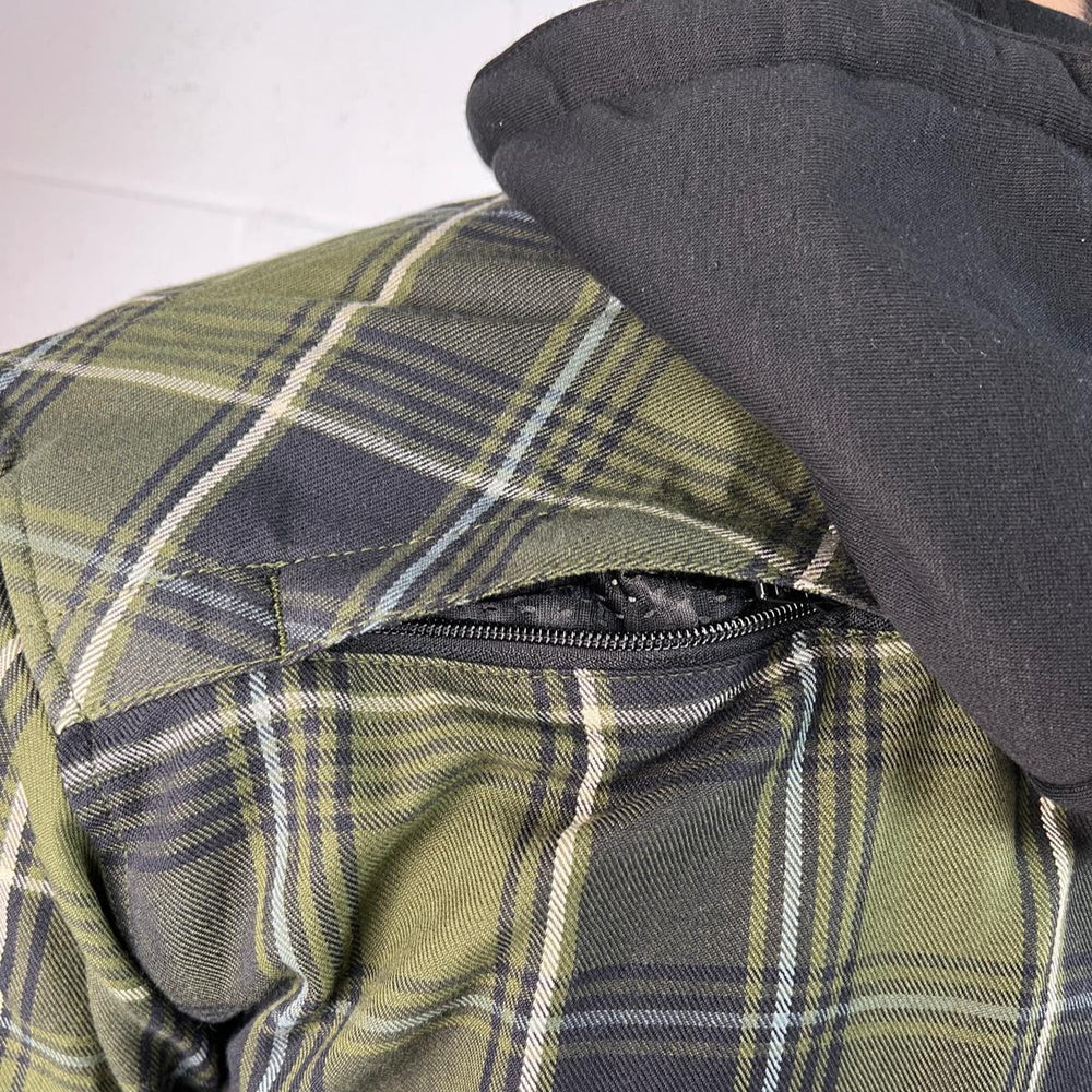 Chemise blindée pour homme avec capuche amovibleEX-STOCK Canada
