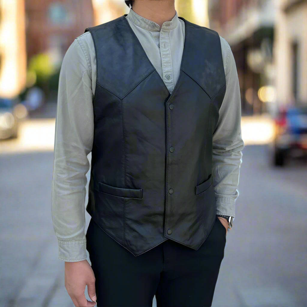Chaleco de cuero de oveja para hombre. Cierre de presión y bolsillos delanterosEX-STOCK Canada