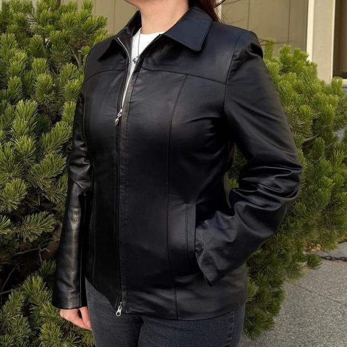 Veste classique pour femmes en cuir de mouton noirEX-STOCK Canada