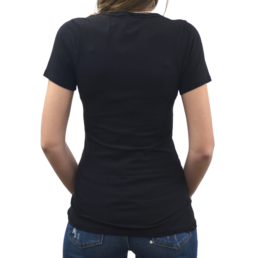 Camiseta de escote en V del Viejo Oeste con cabeza de toro y cactusEX-STOCK Canada