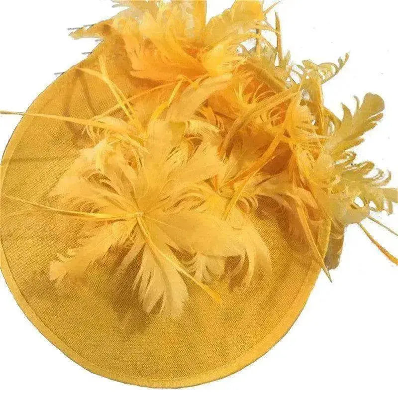 Festival de courses hippiques pour femmes : mode haut de gamme, accessoires capillaires aristocratiques EX-STOCK Canada