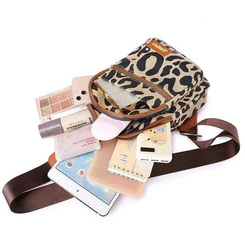 Sac bandoulière et sac à dos pour femme à imprimé léopard avec prise pour casque EX-STOCK CANADA