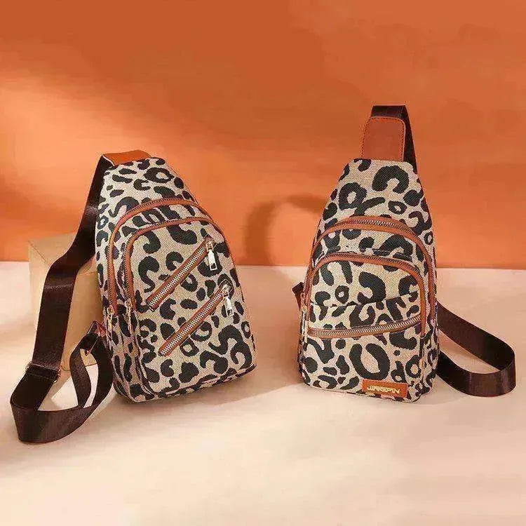 Sac bandoulière et sac à dos pour femme à imprimé léopard avec prise pour casque EX-STOCK CANADA