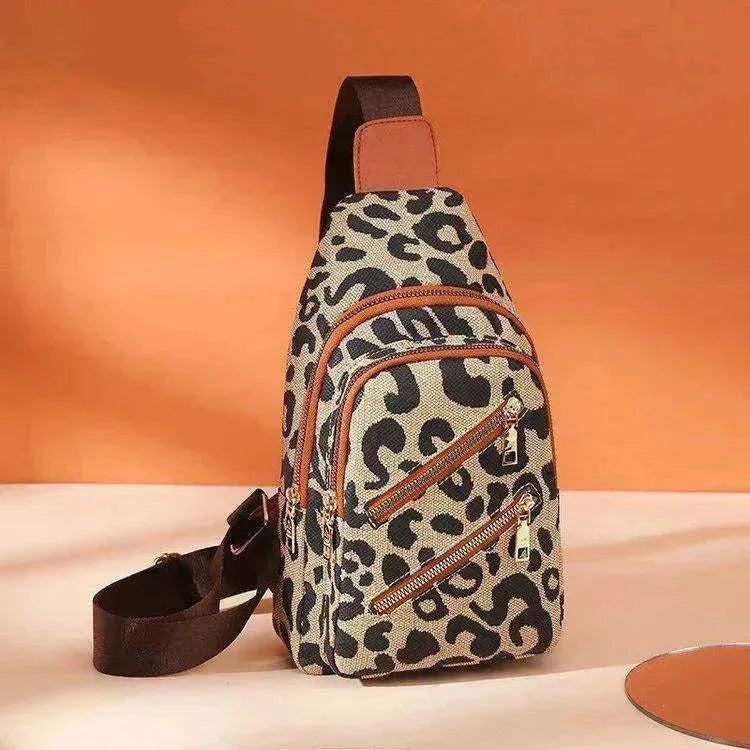 Sac bandoulière et sac à dos pour femme à imprimé léopard avec prise pour casque EX-STOCK CANADA