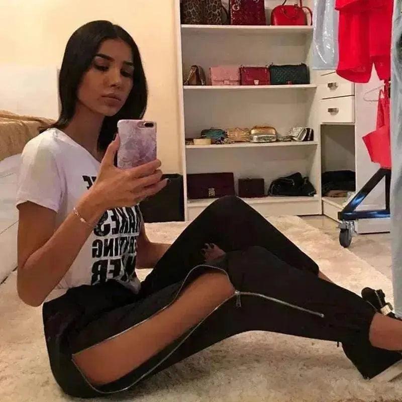 Women's Stylish and Fashionable Zipper Pants - EX-STOCK Canada