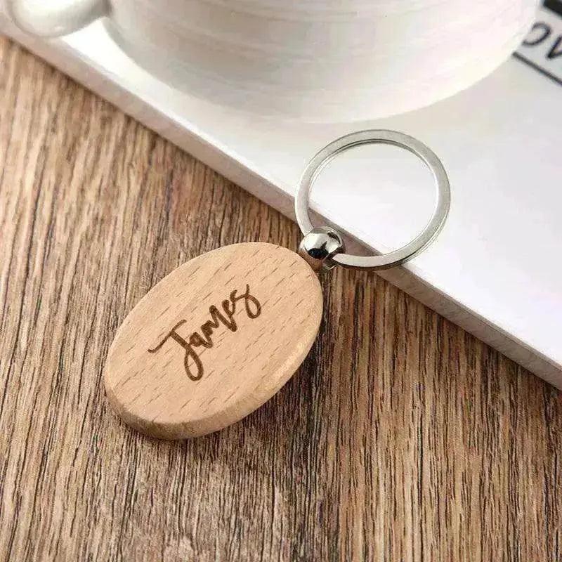Porte-clés pendentif avec lettres gravées en bois - EX-STOCK Canada