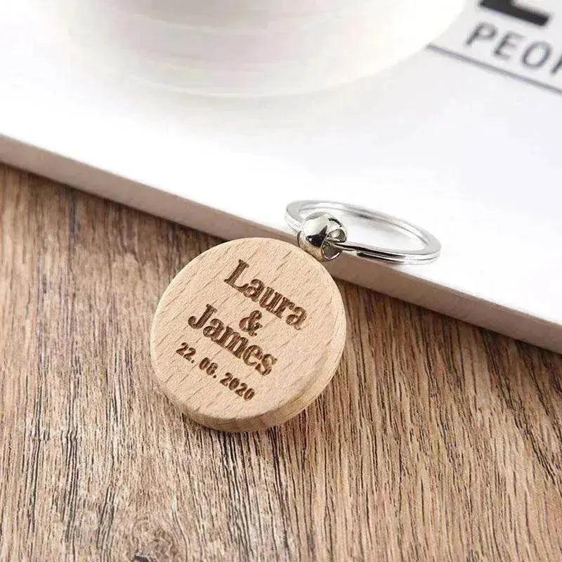 Porte-clés pendentif avec lettres gravées en bois - EX-STOCK Canada