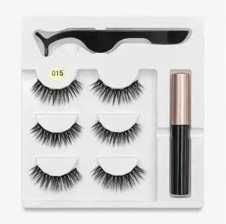 A Pair Of False Eyelashes With Magnets In Fashion - EX-STOCK Canada