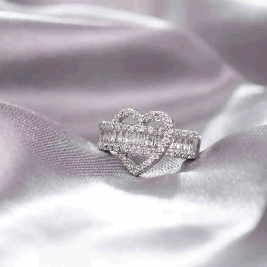 Niche Opening Adjustable Non-fading Cross Ring - EX-STOCK Canada