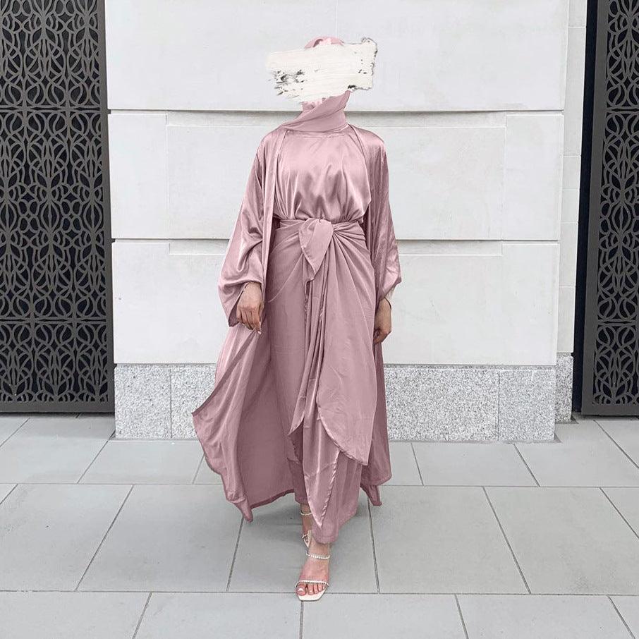 Robe en satin costume trois pièces féminin