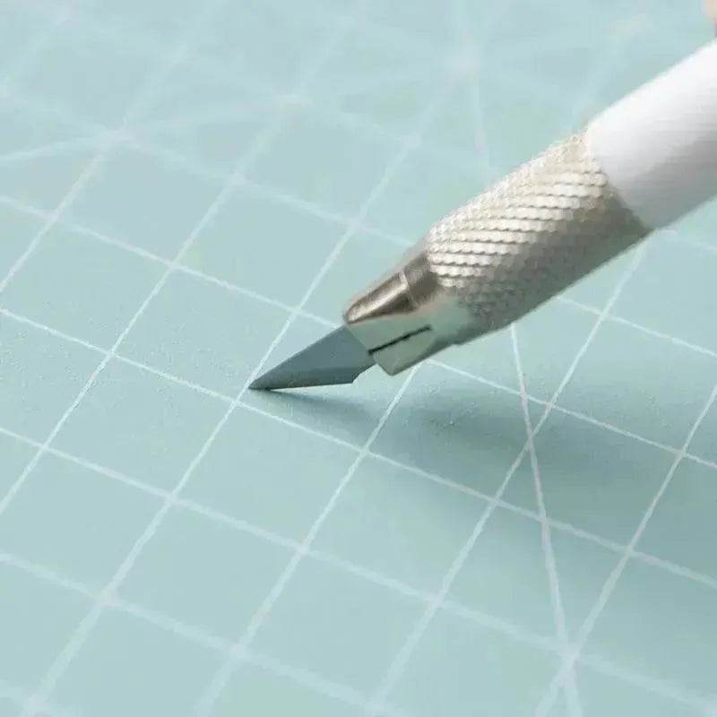 Art Pen Knife Cutting Board Set - EX-STOCK Canada