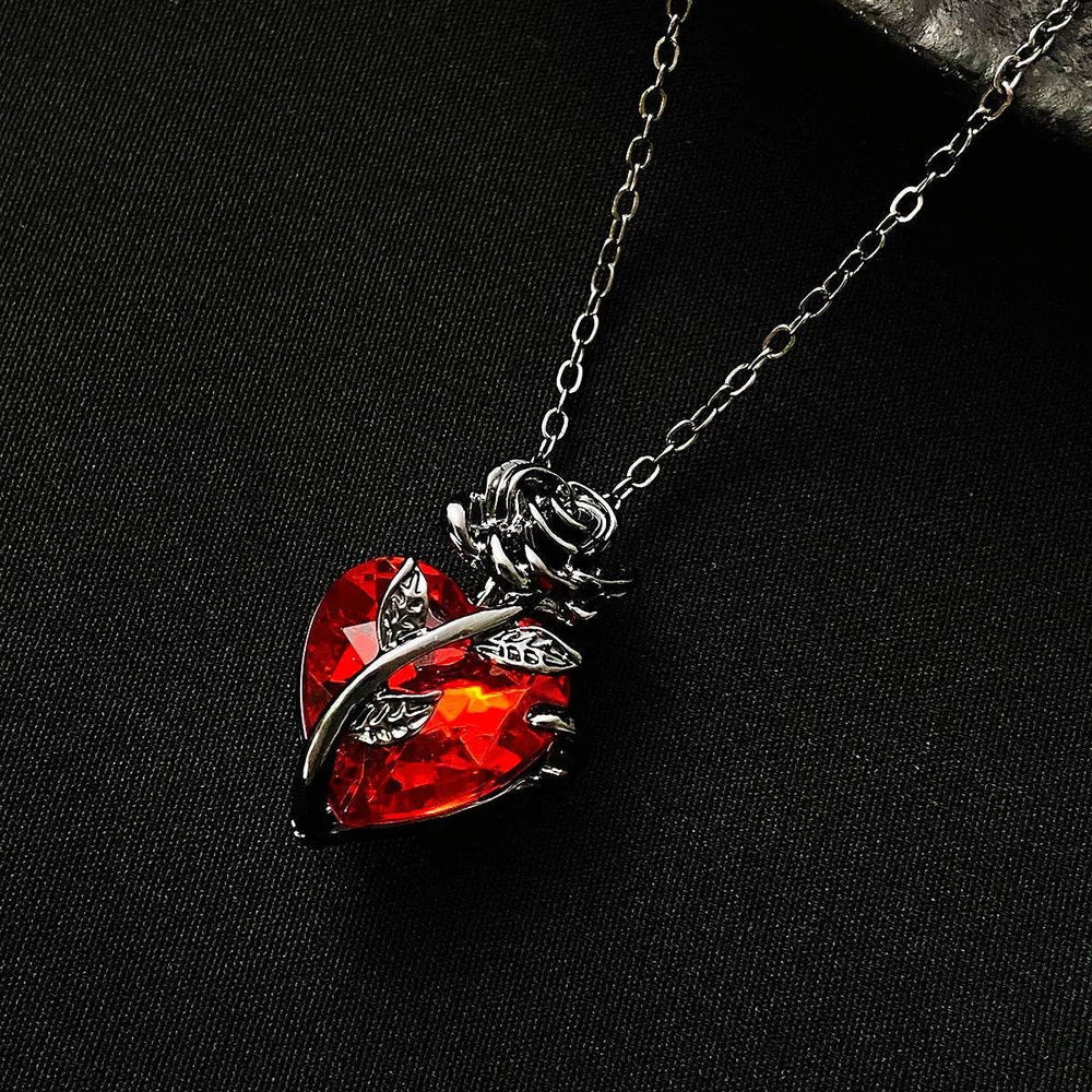 Punk Rose Love Necklace Fashion Personality Heart-shaped Clavicle Chain Pendant Necklace For Valentine's Day - EX-STOCK Canada