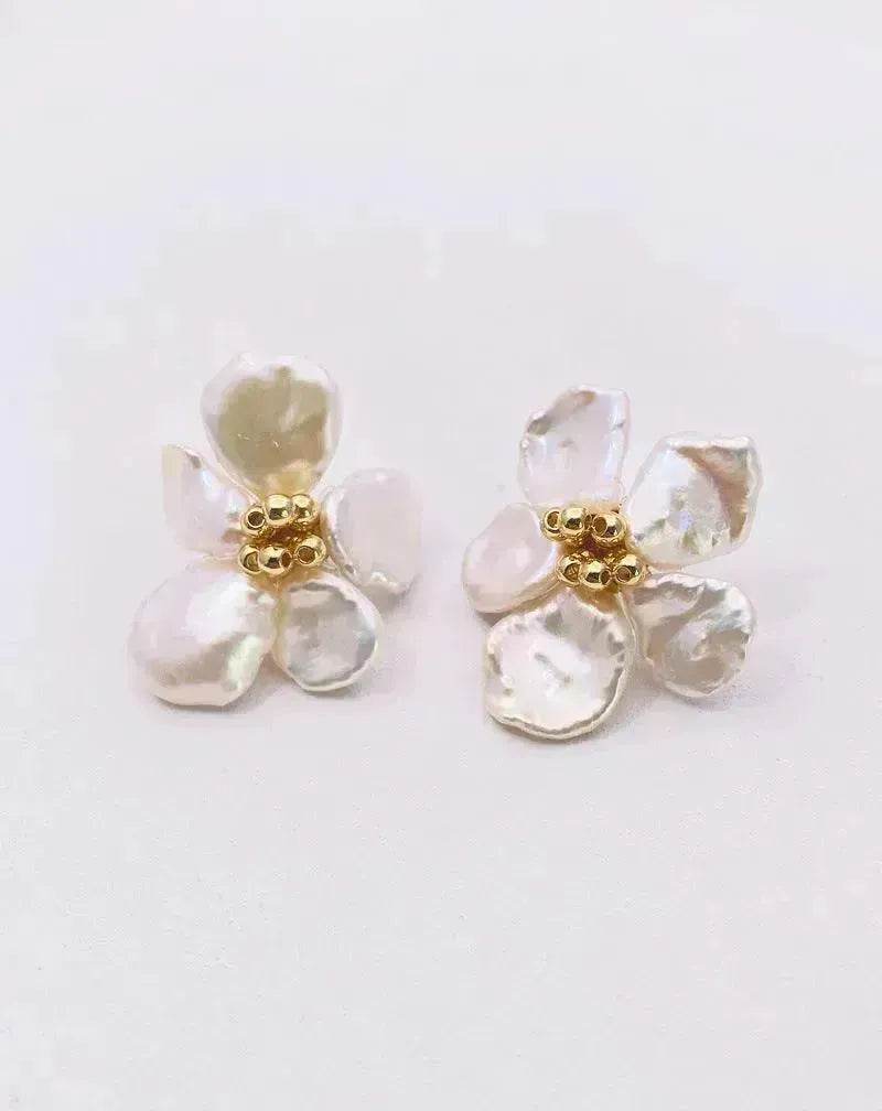 Baroque Pearl Earrings Female European And American Temperament Personality Flower Stud Earrings - EX-STOCK Canada