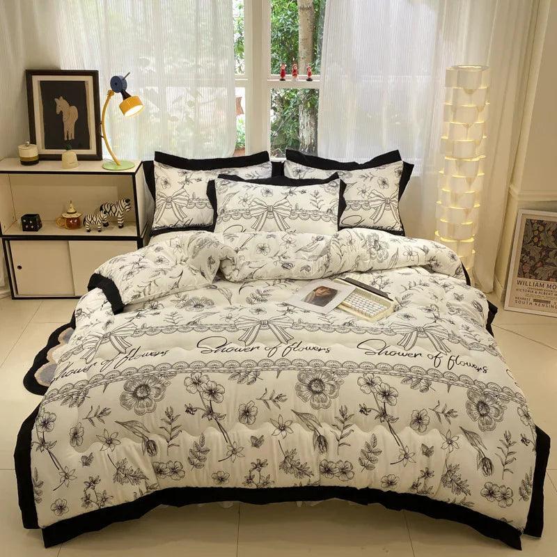 Couette en coton lavé brossé épais Hepburn noir avec dentelle, chaudeEX-STOCK Canada