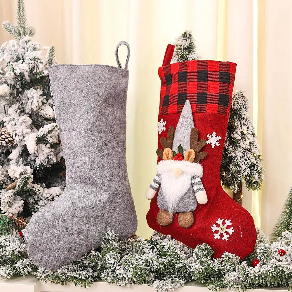 Plaid Three-dimensional Couple Faceless Doll Christmas Stockings Christmas Eve Gift Bag Candy Bag - EX-STOCK Canada