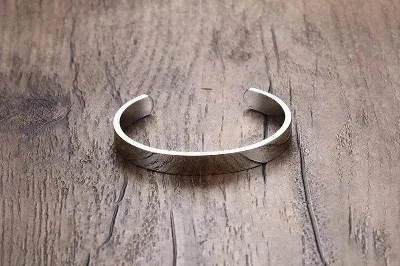 Custom Laser Engraving Smooth Stainless Steel Fine Bangle Jewelry C-shaped Bracelet - EX-STOCK Canada