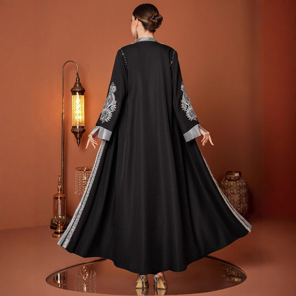 Robe grande taille avec broderie faite à la main et strass laminé ABAYA Vêtements pour femmes du Moyen-Orient - EX-STOCK Canada
