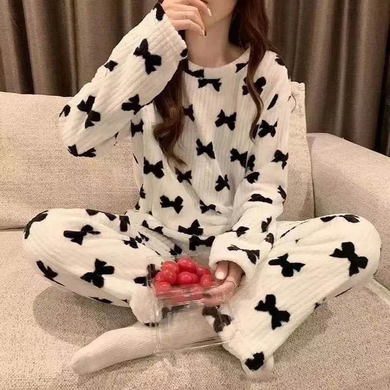 2pcs Women's Fall Winter Warm Pajamas Sets Coral Long Sleeve Cute Cartoon Bear Sleepwear Nightclothes - EX-STOCK Canada