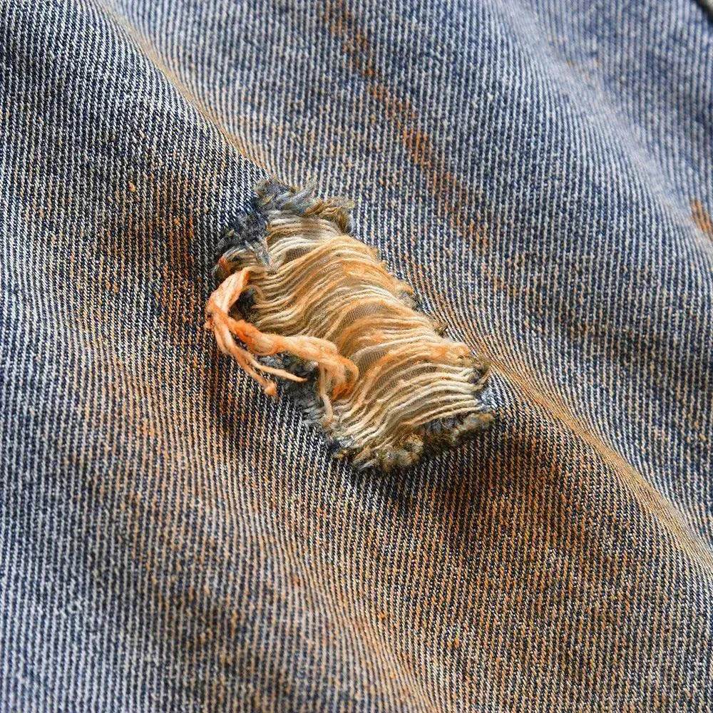 Dirty Ripped Jeans With Waste Soil - EX-STOCK Canada