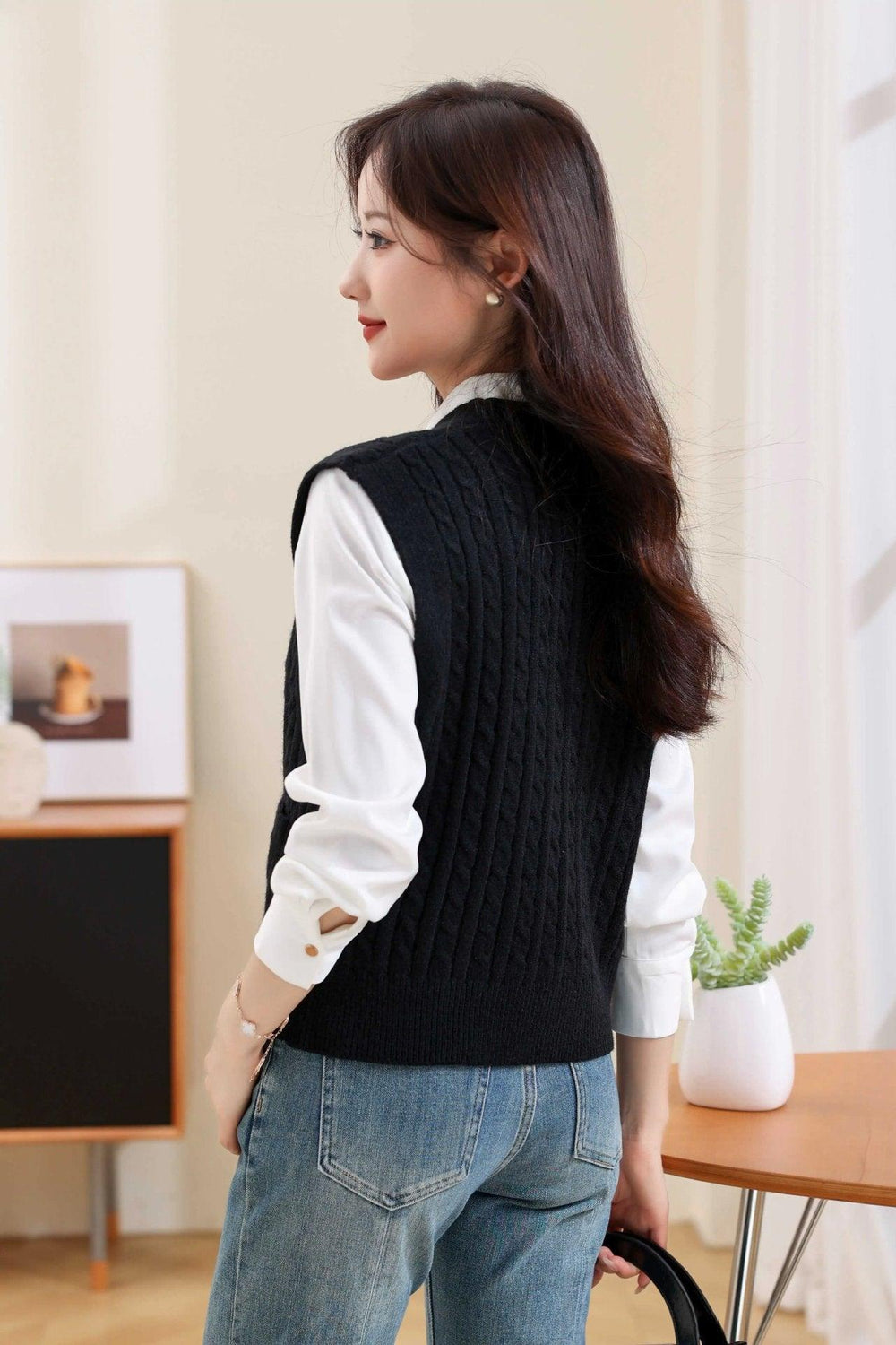 Women's V-neck Twist Knitted Vest EX-STOCK Canada