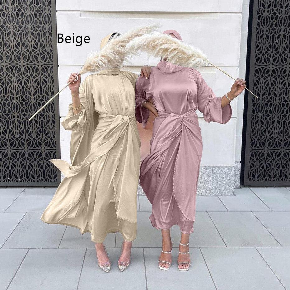 Robe en satin costume trois pièces féminin
