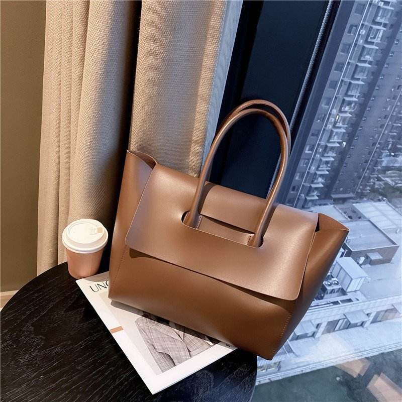 Fashion Leather Shoulder Bag Large Capacity Handbags Simple Retro Tote Bags - EX-STOCK Canada