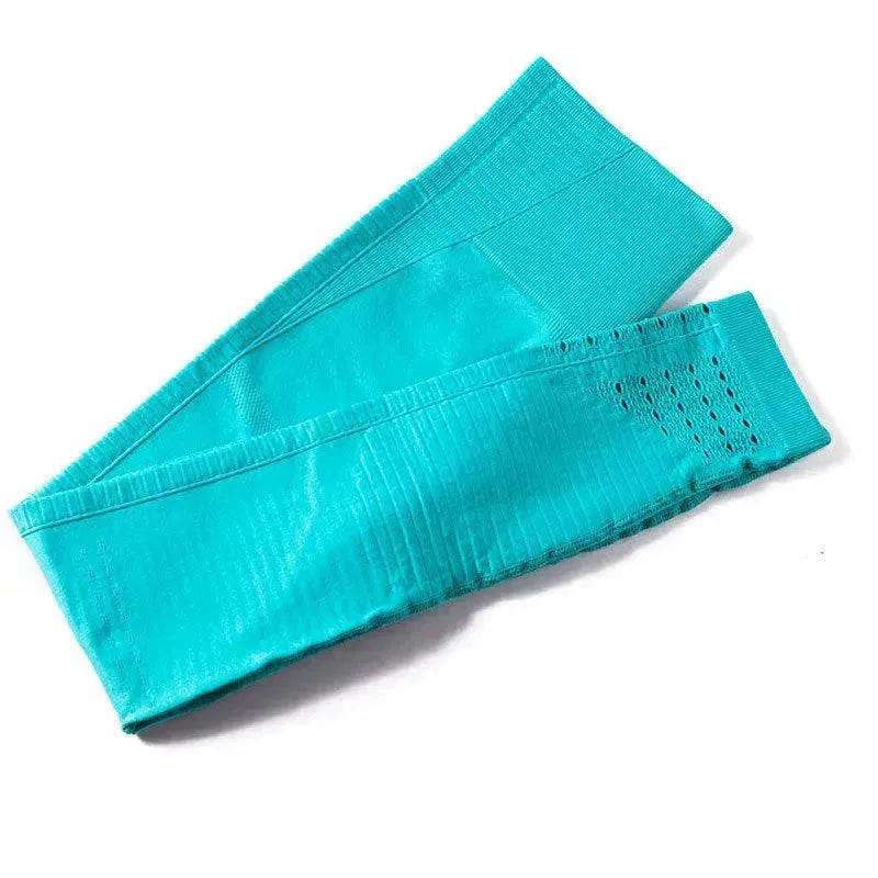 Gym sports suit - EX-STOCK Canada