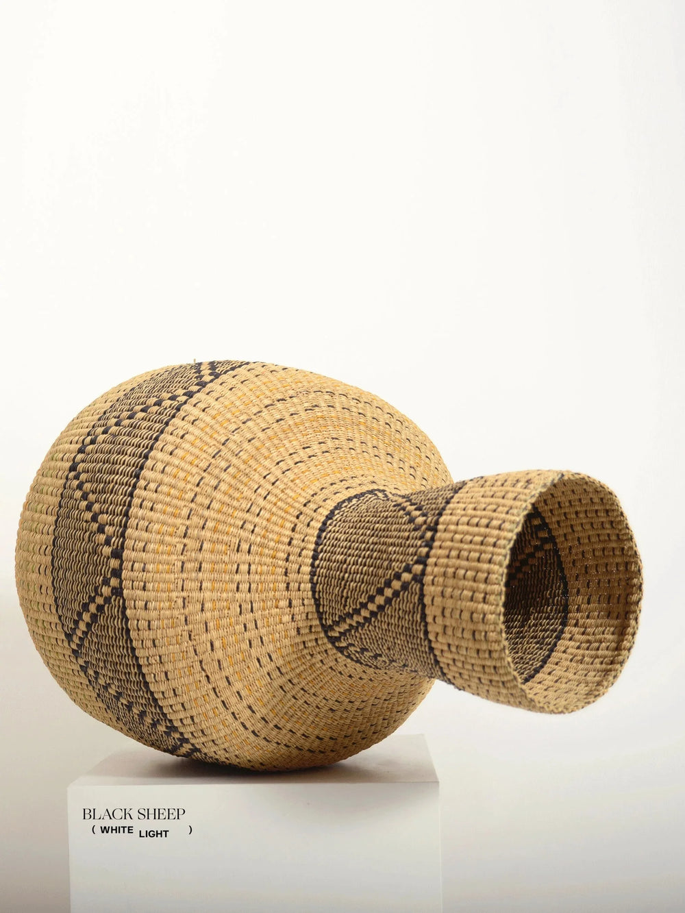 Panier 'Linka' moyen du Ghana Bolga NATUREL + NOIREX-STOCK Canada