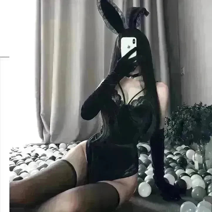 Sexy lingerie lace girl - EX-STOCK CANADA