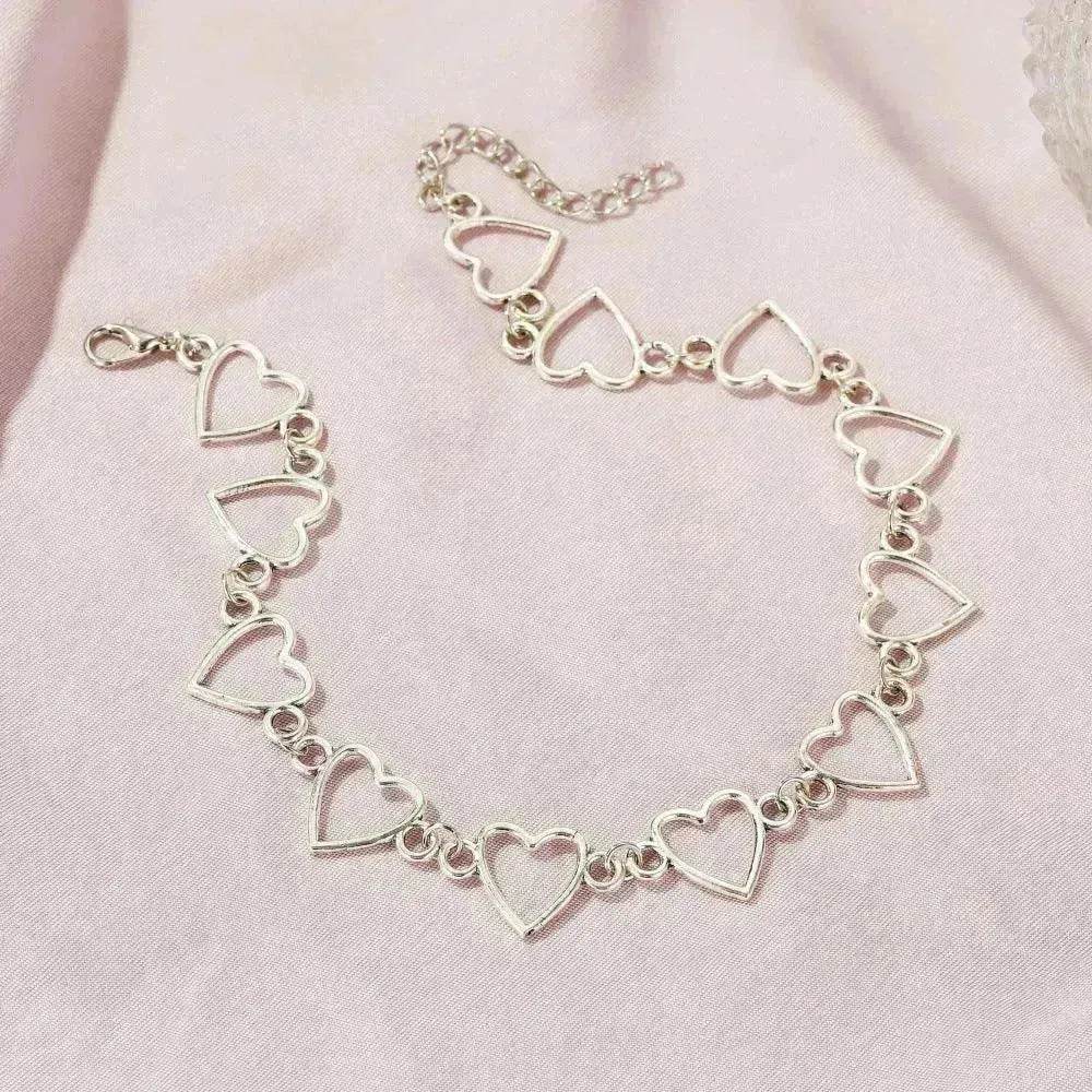 Simple Hollow Heart Temperament Peach Heart Clavicle Chain Necklace for Women - EX-STOCK Canada
