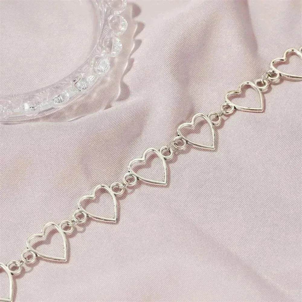 Simple Hollow Heart Temperament Peach Heart Clavicle Chain Necklace for Women - EX-STOCK Canada