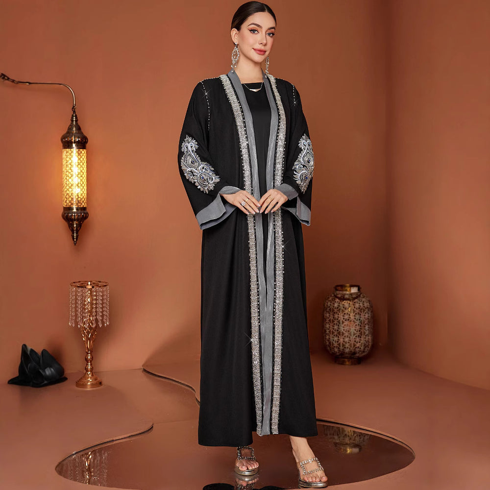Robe grande taille avec broderie faite à la main et strass laminé ABAYA Vêtements pour femmes du Moyen-Orient - EX-STOCK Canada