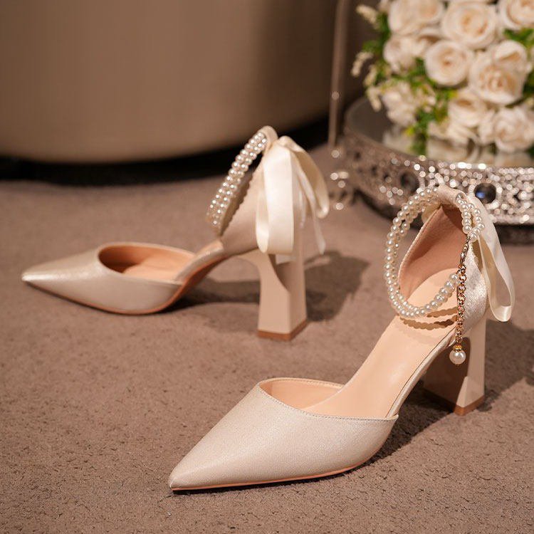 Women's Pumps 2026 Spring New Arrival, Designed Pearl Bow, Unique And Elegant Style 