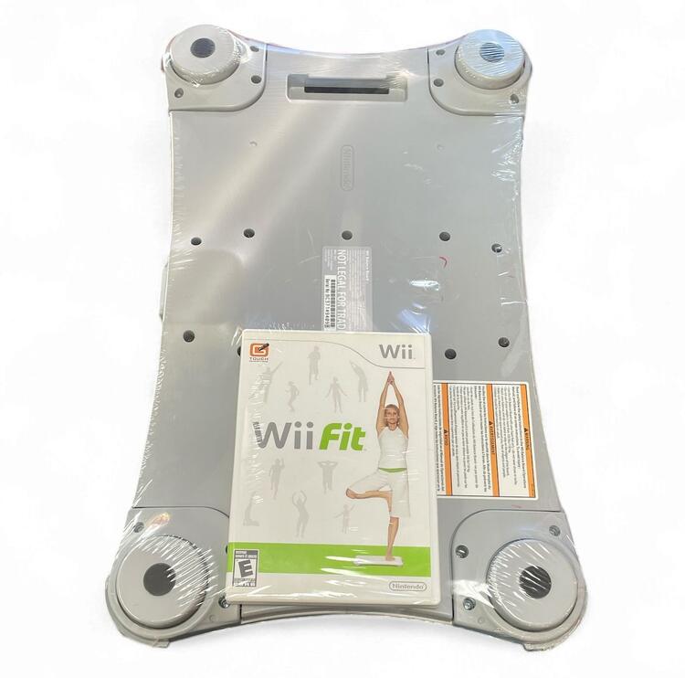 Wii Fit W/ Official Nintendo Wii Balance Board 