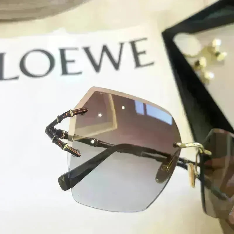 Trendy Fashion Metal Handle Unisex Sunglasses - EX-STOCK CANADA