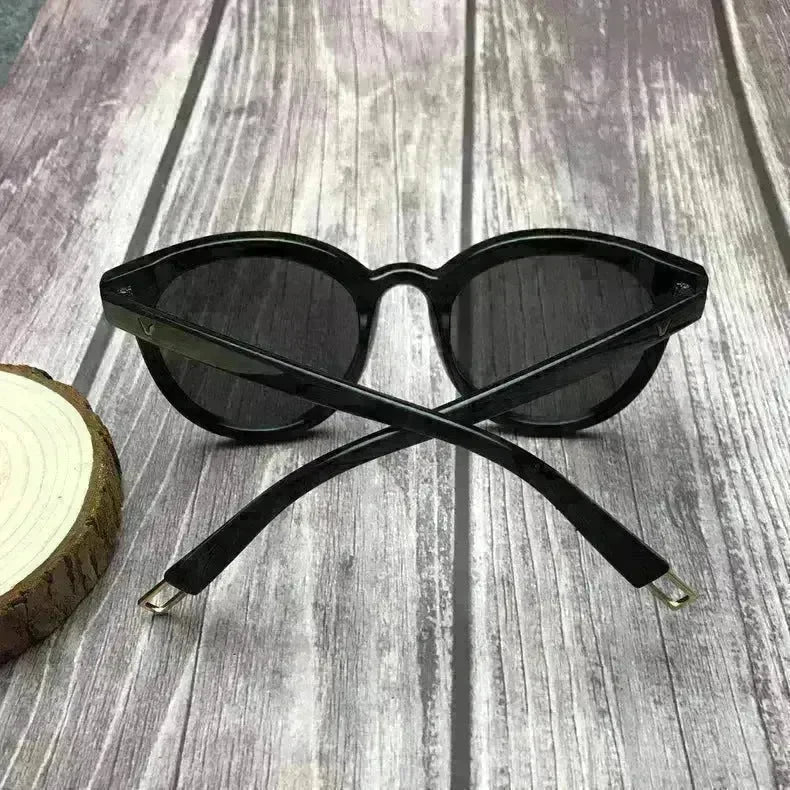 Fashionable Polarized sunglasses for Women - EX-STOCK CANADA