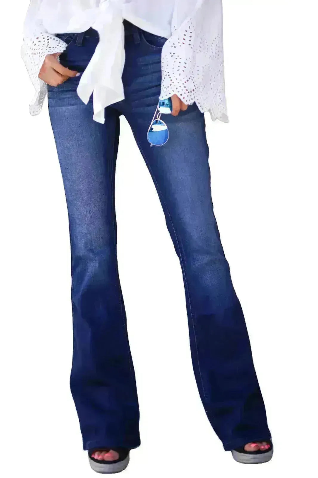 Jeans de bootcut de pantalons moyens pour femmes