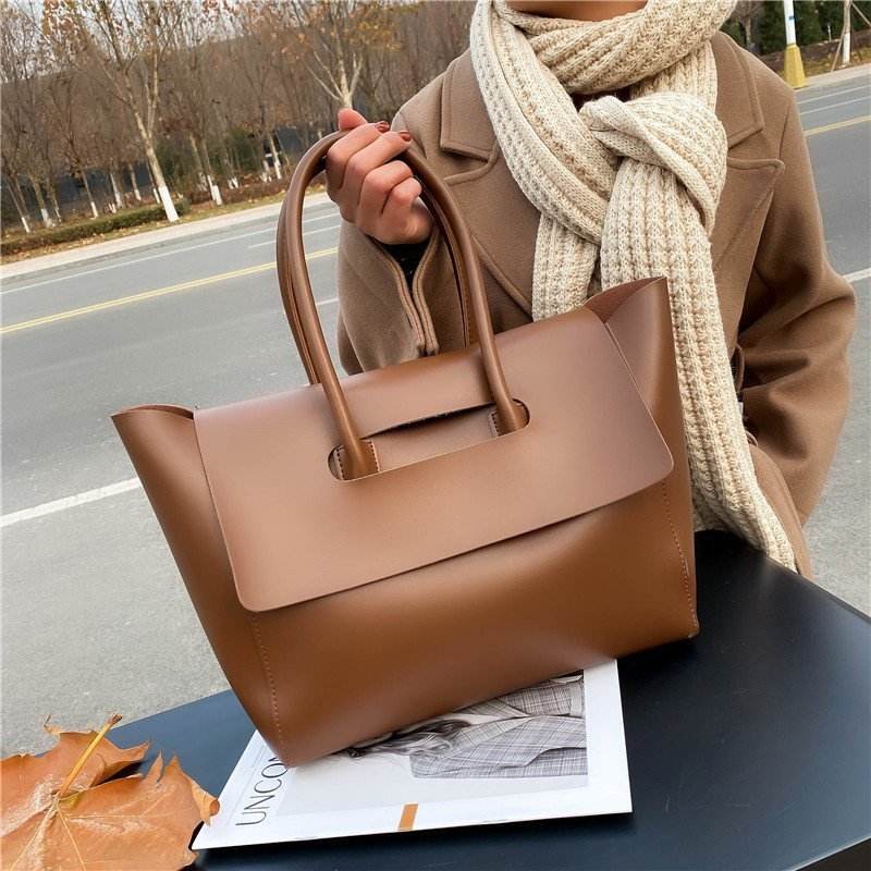 Fashion Leather Shoulder Bag Large Capacity Handbags Simple Retro Tote Bags - EX-STOCK Canada